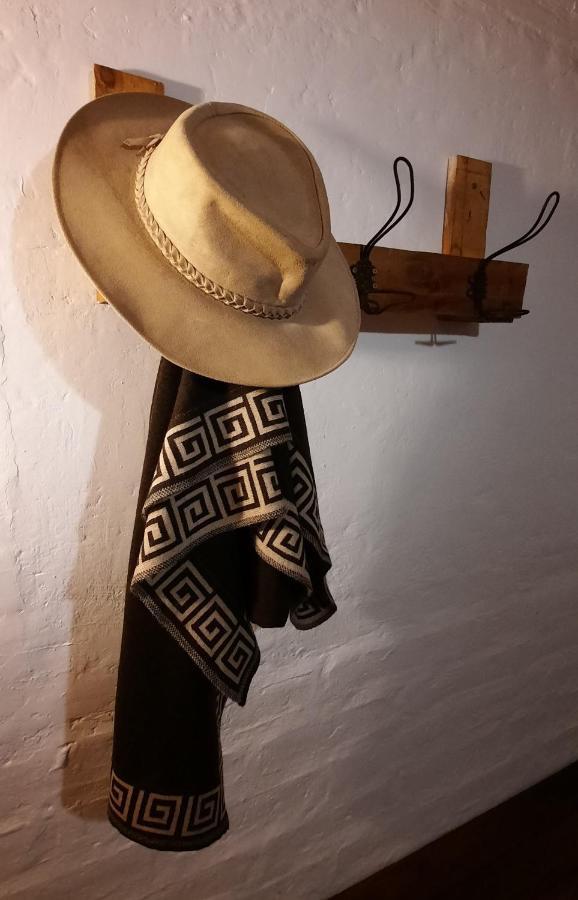 Aire De Barreal Hostel Andino Εξωτερικό φωτογραφία